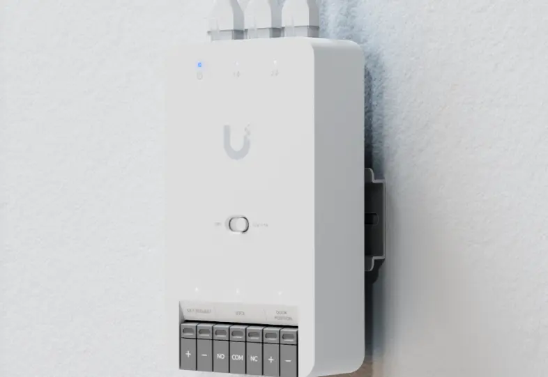 UA-Hub-Door-Mini